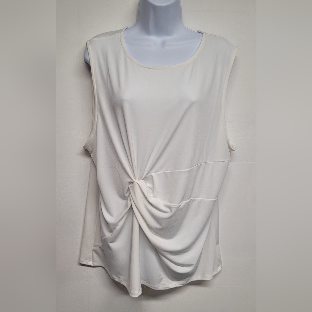 Zenana Outfitters Slinky Stretch White Top 3X Gathered Side Sleeveless Like New